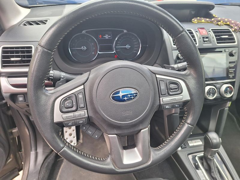Subaru Forester (2017) XT Sport - fotka 11 z 35