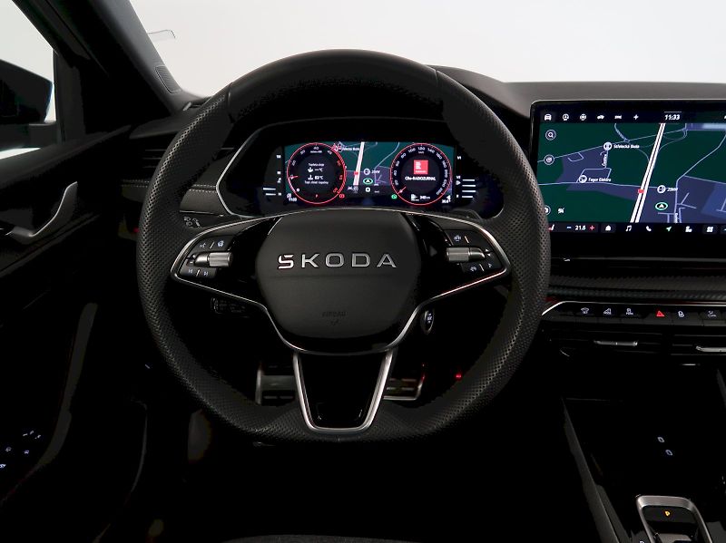Škoda Octavia (2025) SPORTLINE 2.0TDI 110KW PANORAM - fotka 17 z 45