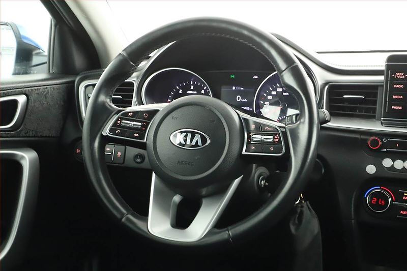 Kia Ceed (2019) 1.6 CRDi, Tempomat - fotka 12 z 13