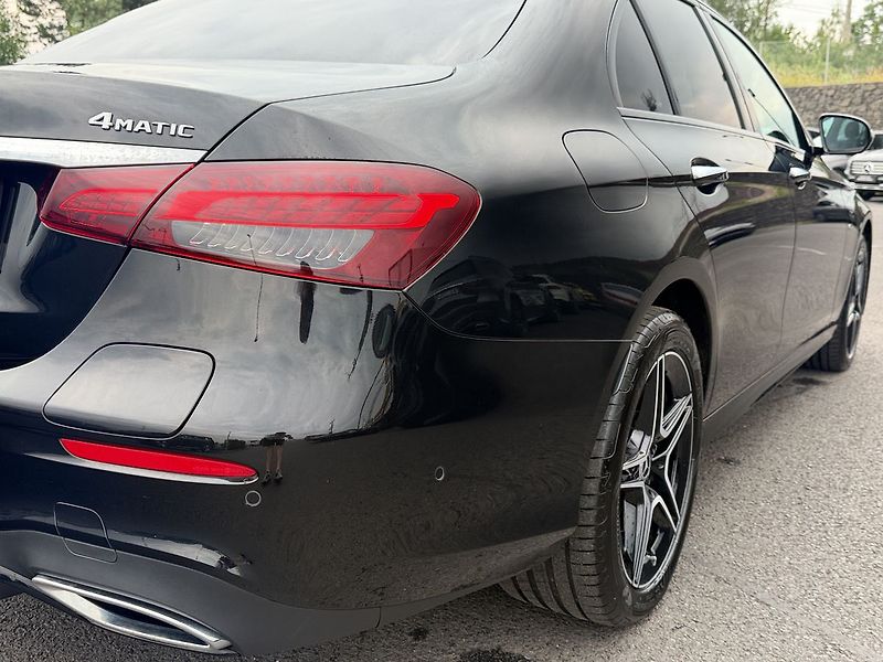 Mercedes-Benz Třídy E E 300de 4MATIC - fotka 12 z 39