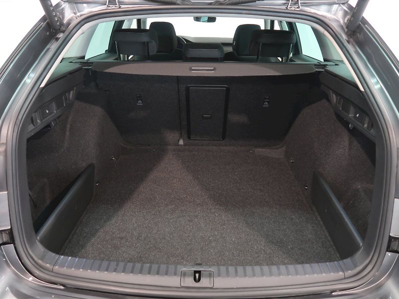 Škoda Octavia (2024) FRESH PLUS 2.0TDI 85kW ZÁRUKA - fotka 35 z 37
