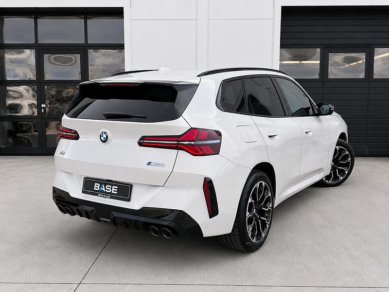 BMW X3 M50 xDrive - fotka 4 z 31