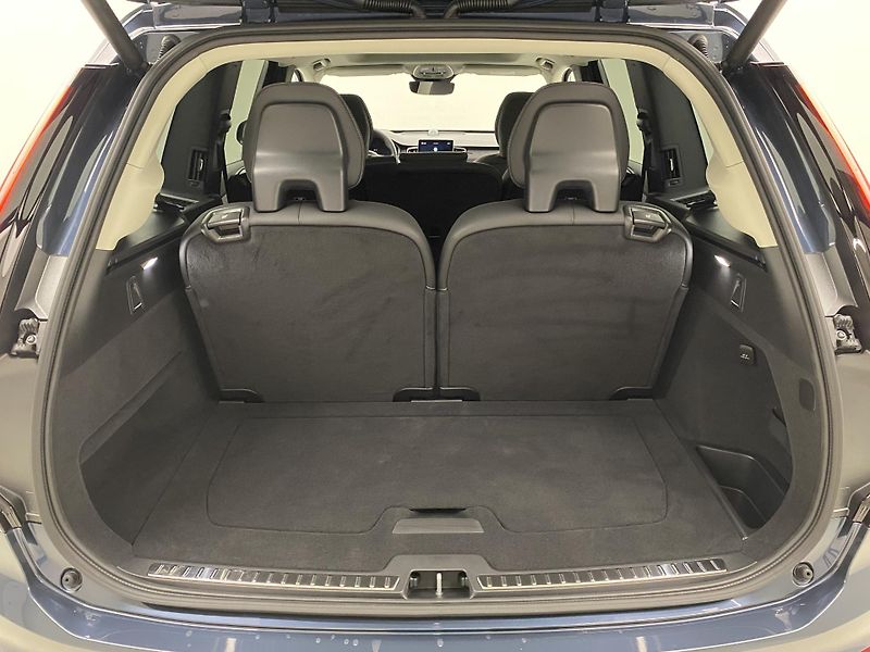 Volvo XC90 (2026) T8 AWD Plug-in DARK PLUS 7m - fotka 27 z 67