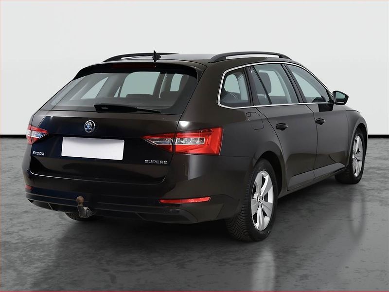 Škoda Superb (2016) Style 2.0 TDI, Automat - fotka 5 z 18