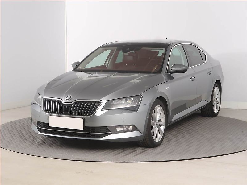 Škoda Superb (2016) Laurin&Klement 2.0 TDI, 4X4 - fotka 2 z 13