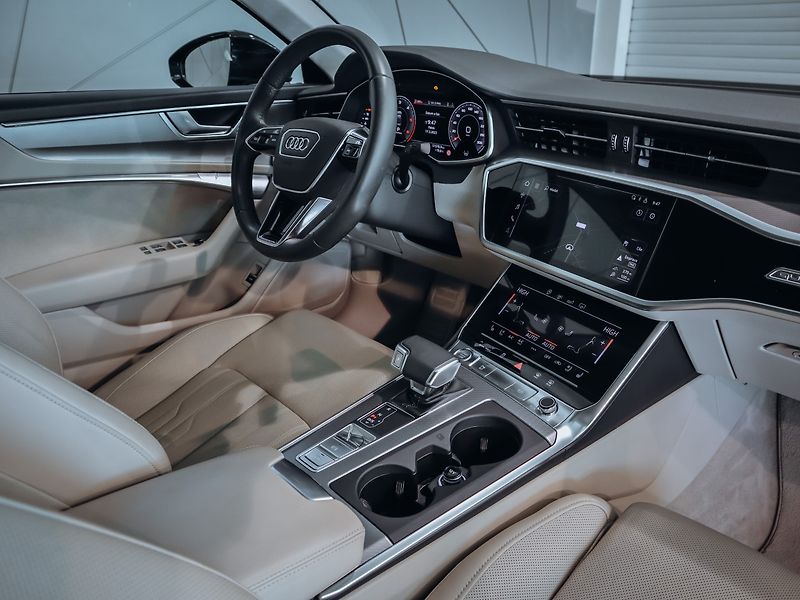 Audi A6 50TDI Quattro ACC Sport - fotka 18 z 28