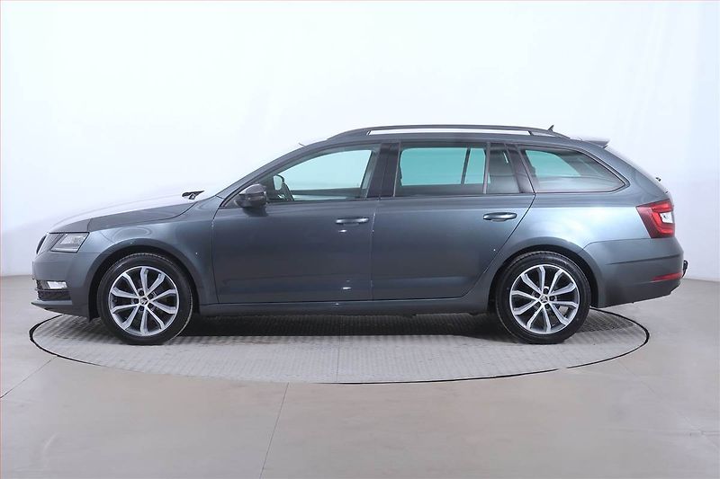 Škoda Octavia (2020) 2.0 TDI, Automat, Serv.kniha - fotka 3 z 23