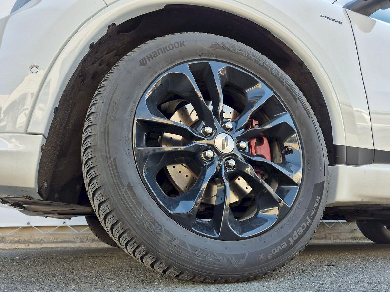 Dodge Durango (2019) R/T AWD 5.7 HEMI 268kW - fotka 31 z 31