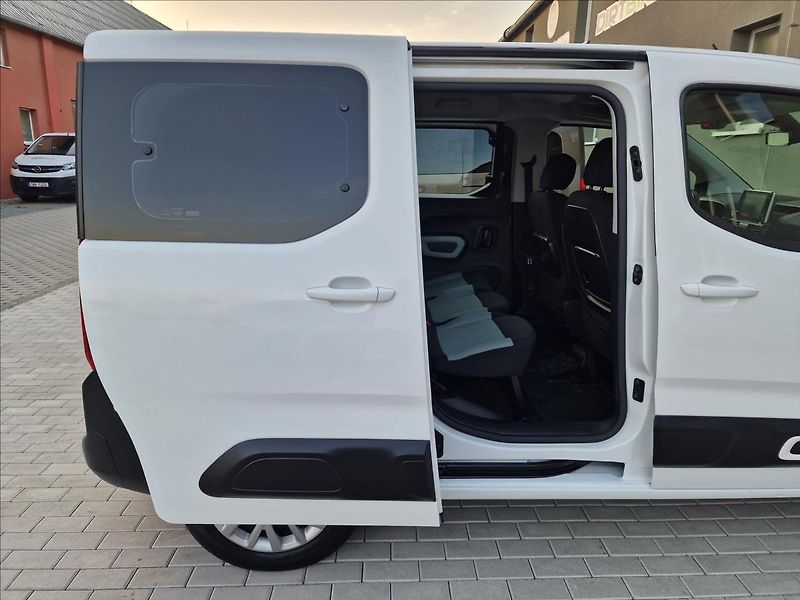 Citroën Berlingo 1.5 BlueHDi 100 Feel, ČR,1Maj - fotka 16 z 47