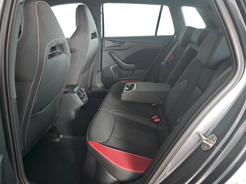 Škoda Kamiq (2023) 1.5TSi DSG 110kW MONTE CARLO - fotka 11 z 35