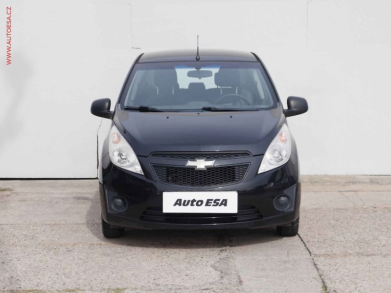 Chevrolet Spark (2011) 1.0i, AC - fotka 2 z 15