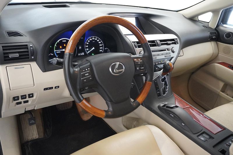Lexus RX 450h 3,5I V6 E-FOUR AUT. - fotka 14 z 30