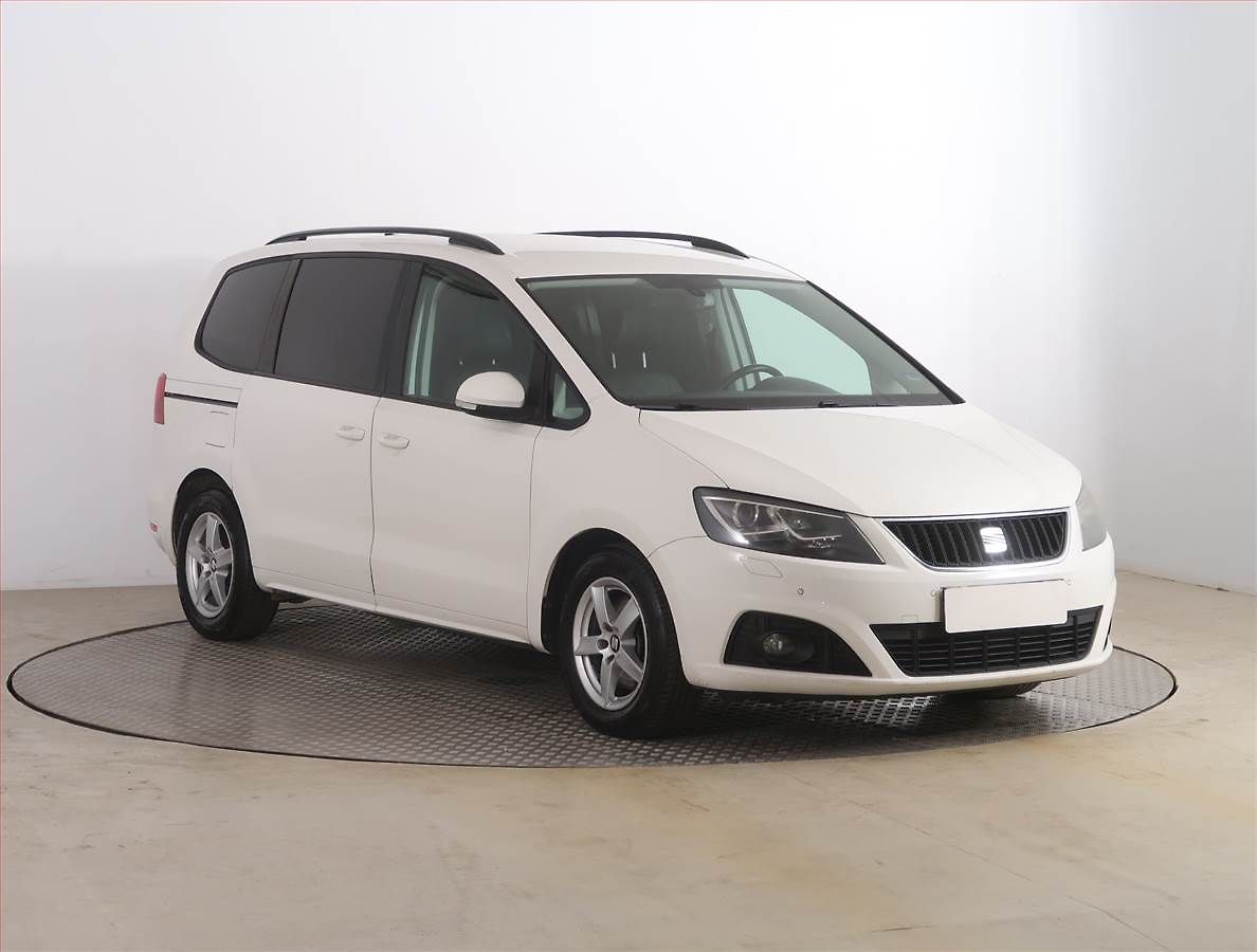 Seat Alhambra 2.0 TDI, Automat, 7 míst, Kůže
