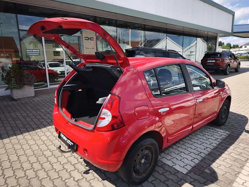 Dacia Sandero 2009 1.4 MPI 55kW - fotka 21 z 26