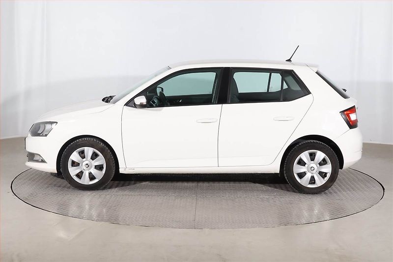 Škoda Fabia (2016) Ambition 1.2 TSI, Serv.kniha - fotka 3 z 18