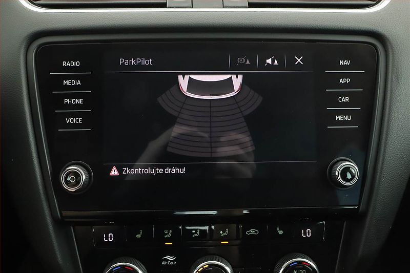 Škoda Octavia (2017) 2.0 TDI, Navi, Tempomat - fotka 10 z 20
