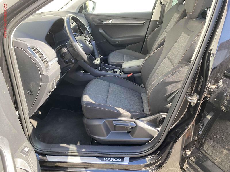 Škoda Karoq (2021) 1.5 TSi, Clever, LED, navi - fotka 9 z 17