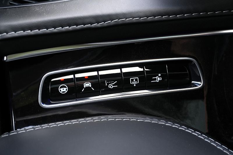 Mercedes-Benz Třídy S S560 Coupe 4Matic, ČR, Masáže - fotka 32 z 44