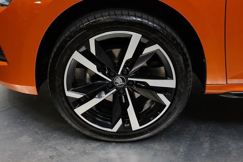 Škoda Kamiq - fotka 10 z 25