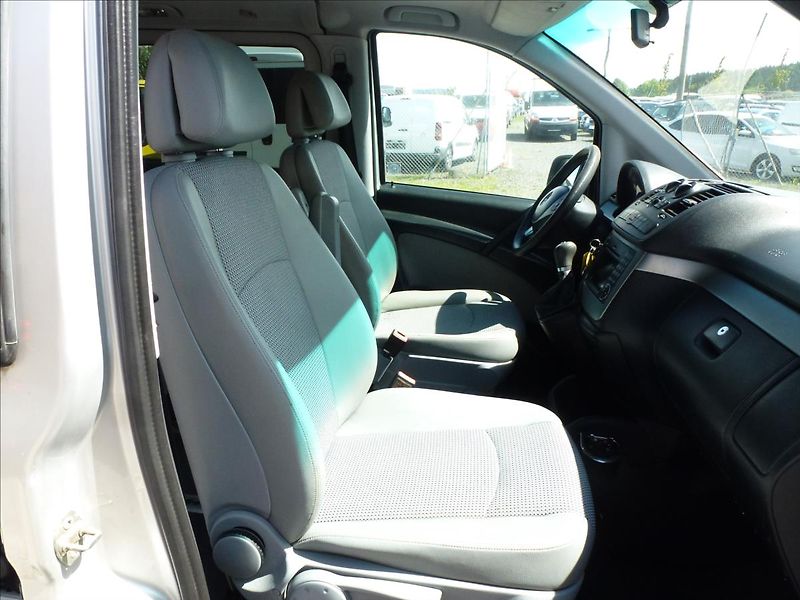 Mercedes-Benz Viano 2,2 DCi 5míst Automat  639 - fotka 26 z 48