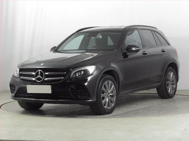 Mercedes-Benz GLC (2016) 220 d 4MATIC - fotka 2 z 24