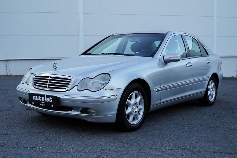 Mercedes-Benz 220 220 CDi ELEGANCE - fotka 4 z 23
