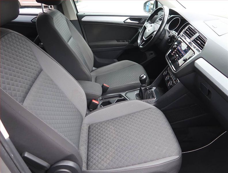 Volkswagen Tiguan (2018) Comfortline 2.0 TDI, Tempomat - fotka 9 z 18