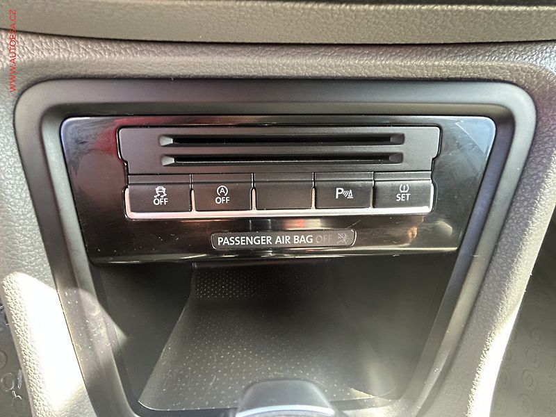 Seat Alhambra (2012) 2.0 TDi 7míst, Style, DSG, AC - fotka 14 z 18