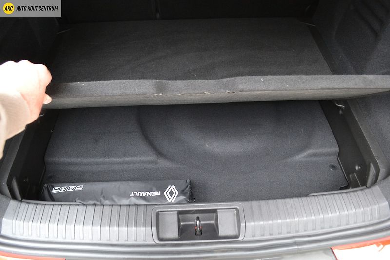 Renault Symbioz ICONIC 1.8 E-Tech FULL HYBRID - fotka 23 z 70