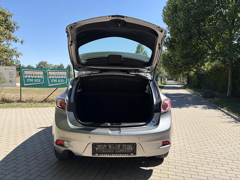 Mazda 3 1.6 Edition - fotka 23 z 31