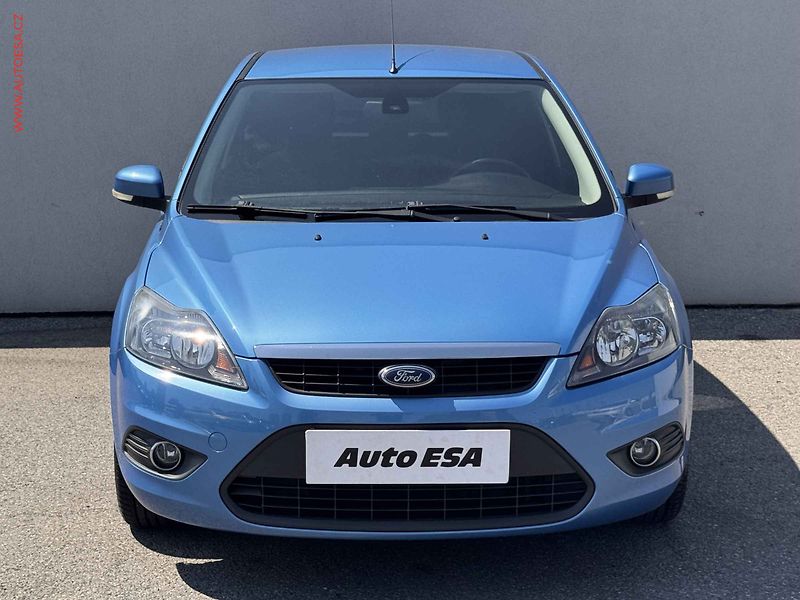 Ford Focus (2008) 1.6i, 2.maj,ČR, AC - fotka 2 z 12