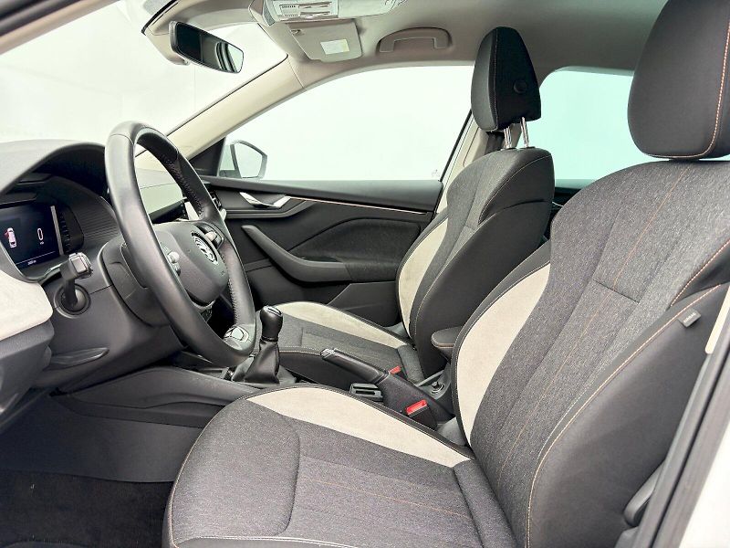 Škoda Kamiq (2024) 1.5 TSI / 110 kW / TOP SELECTI - fotka 6 z 34