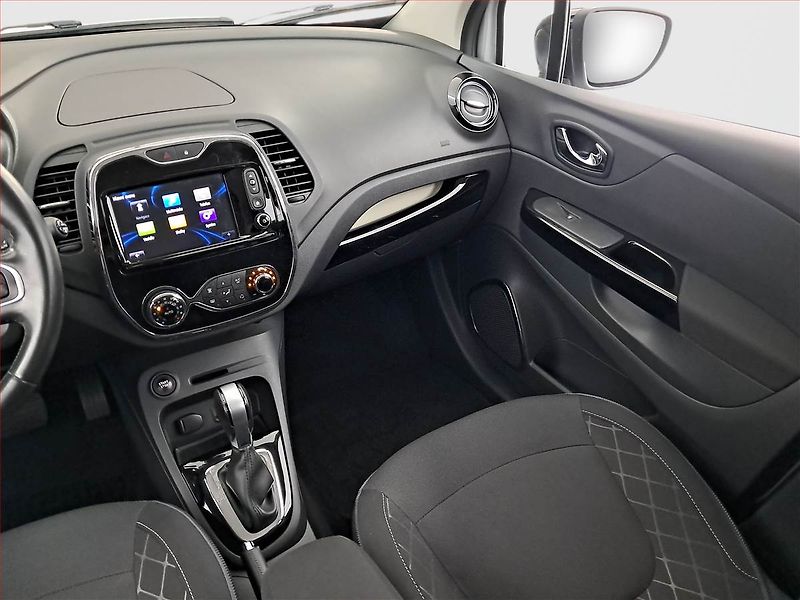 Renault Captur (2016) 1.2 TCe, Automat, ČR,1.maj - fotka 8 z 17