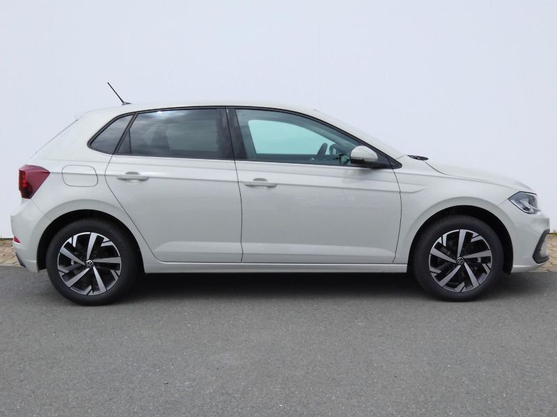 Volkswagen Polo People 1,0 TSI 85 kW 7DSG - fotka 3 z 30