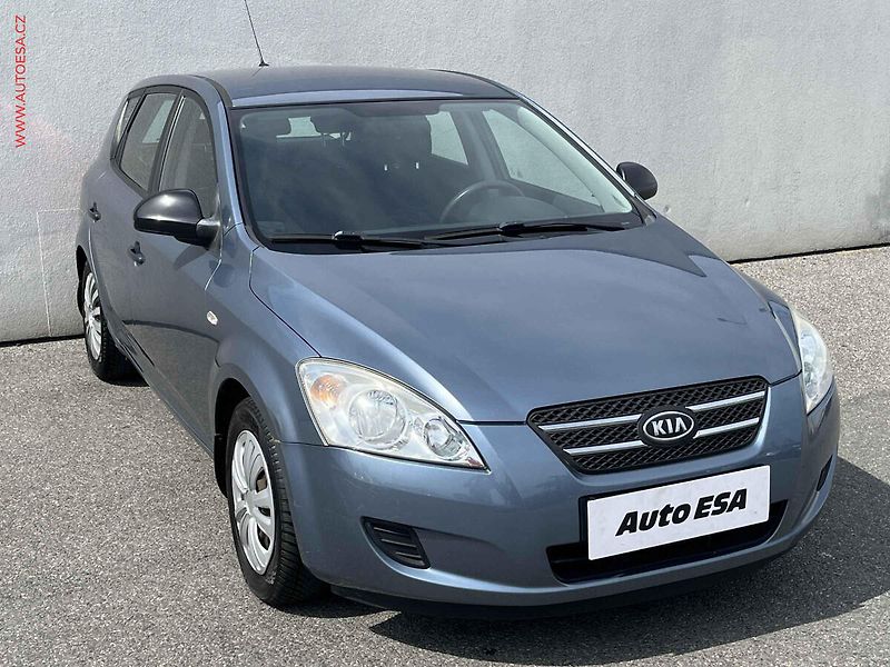 Kia Ceed (2008) 1.4CVVT, ČR, AC, tažné - fotografie inzerátu
