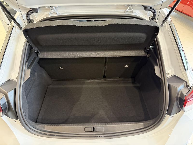 Opel Corsa (2026) VIP EDITION 1.2 TURBO - fotka 18 z 18