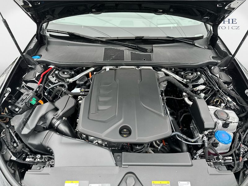 Audi A6 (2025) Avant e-hybrid quattro 270kW S - fotka 18 z 21
