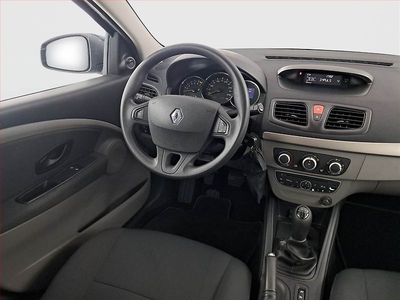 Renault Mégane (2011) 1.6 16V, Tempomat - fotka 7 z 17