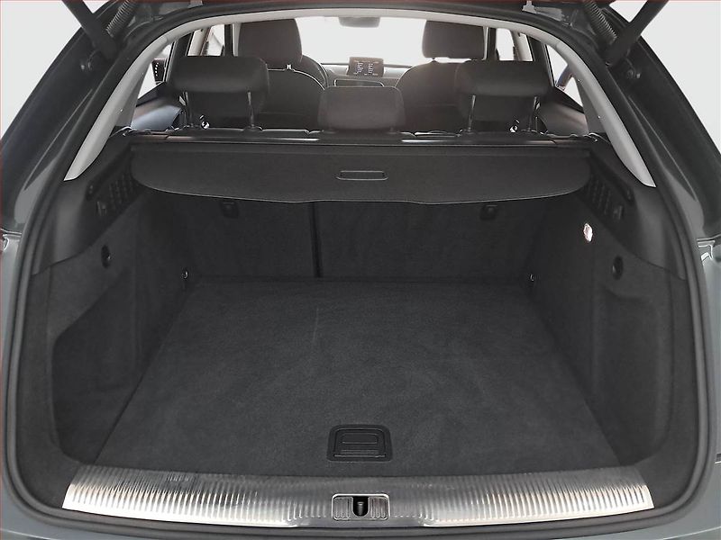 Audi Q3 (2017) 2.0 TDI, 4X4, Automat - fotka 14 z 17