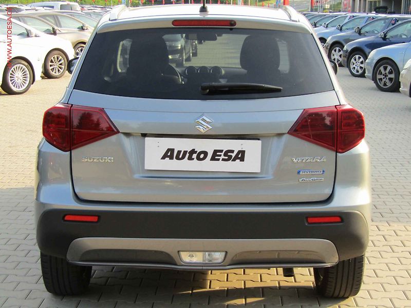 Suzuki Vitara (2021) 1.4 BoosterJet 4x4, 1.maj,ČR - fotka 5 z 21