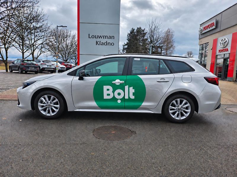 Toyota Corolla 1,8 TS Comfort - fotka 2 z 4