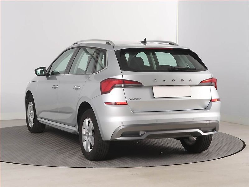 Škoda Kamiq (2021) 1.0 TSI, Tempomat - fotka 4 z 17