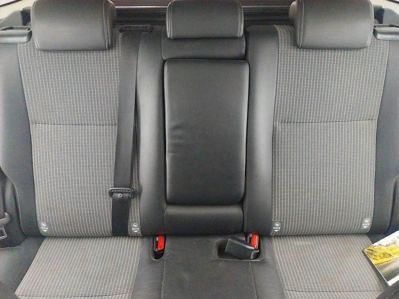 Toyota Auris (2015) 1.6 D-4D, Serv.kniha, Tempomat - fotka 10 z 17