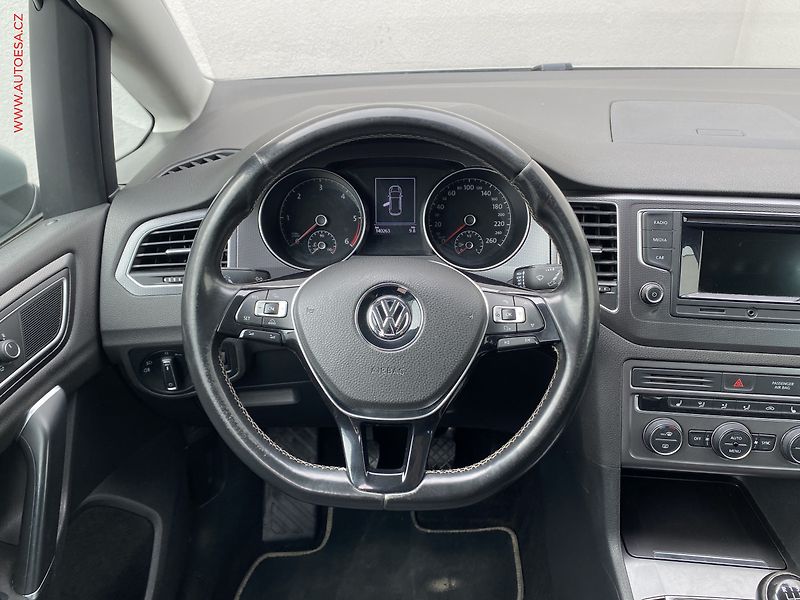 Volkswagen Golf Sportsvan (2015) 1.6 TDi, Lounge - fotka 11 z 17