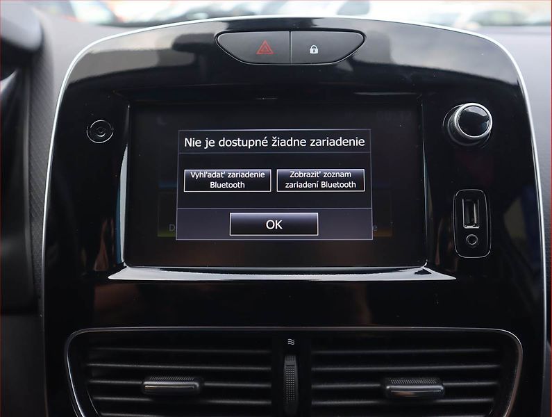 Renault Clio (2019) Limited 0.9 TCe, Navi - fotka 17 z 19