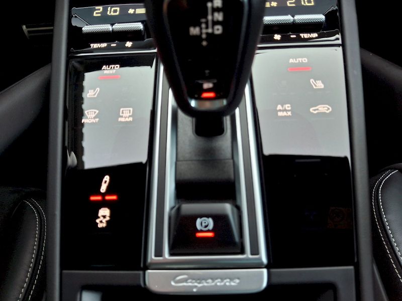 Porsche Cayenne (2023) GTS 4,0 338kW - fotka 34 z 35