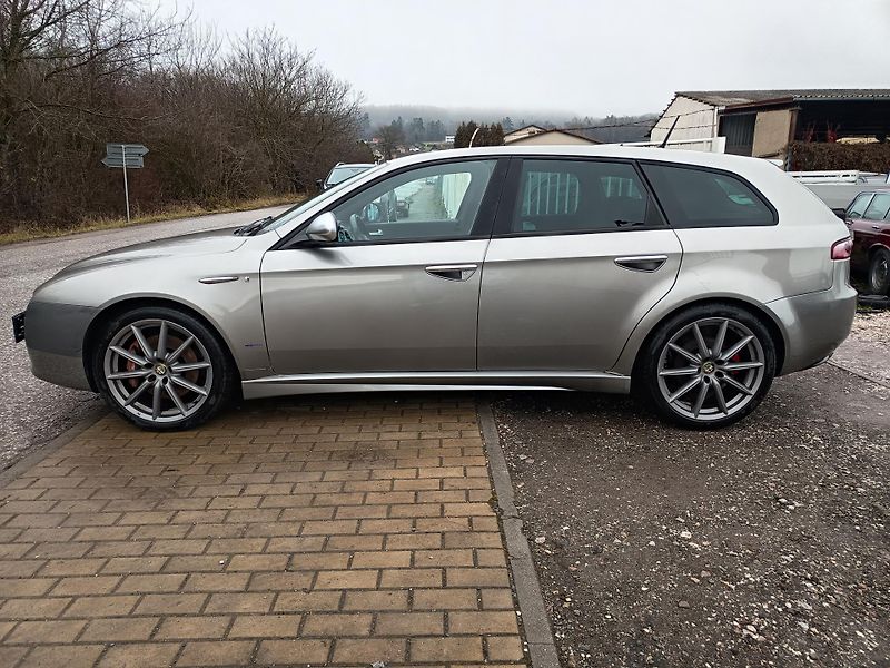 Alfa Romeo 159 (2010) 2.4 JTD 154KW! - fotka 16 z 62