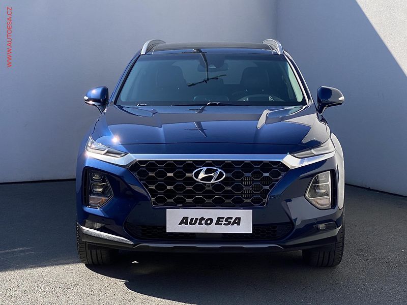 Hyundai Santa Fe (2019) 2.2 CRDi 4x4, ČR, AT, LED, TZ - fotka 2 z 21