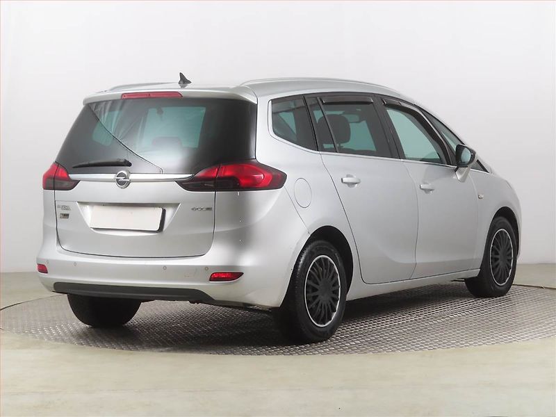 Opel Zafira (2015) 1.6 CDTI, Serv.kniha, Navi - fotka 5 z 18