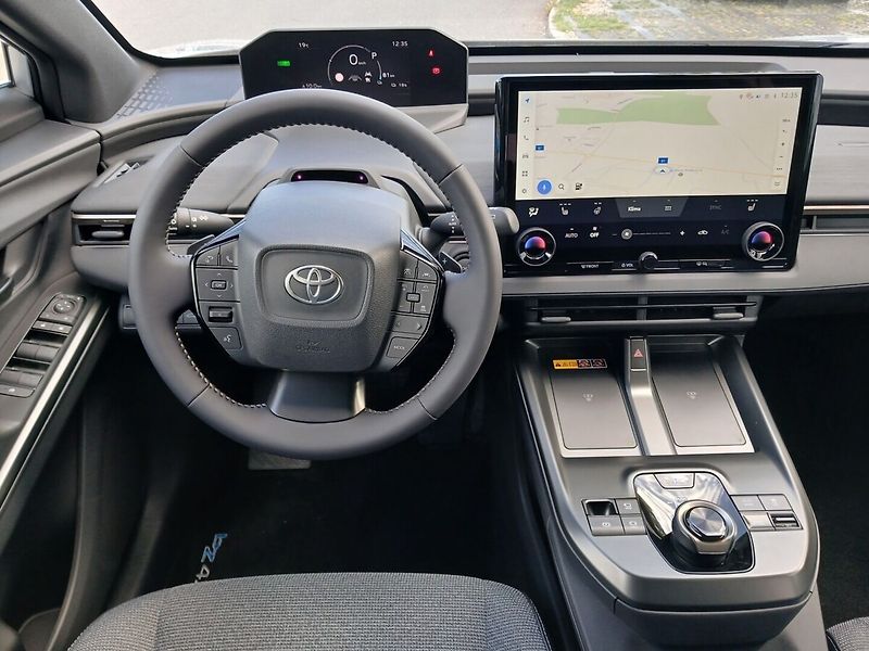 Toyota bZ4X Style - fotka 8 z 10
